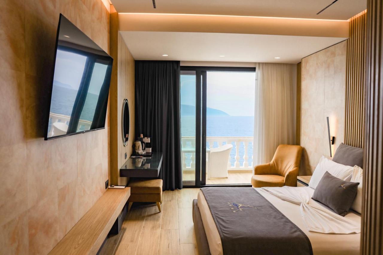Liro Hotel 4*